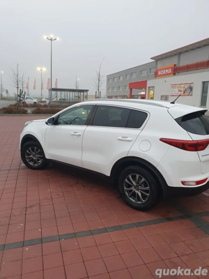 Kia Sportage 1.7 CRDi Euro 6 | Scheckheft | Unfallfrei Bild 8