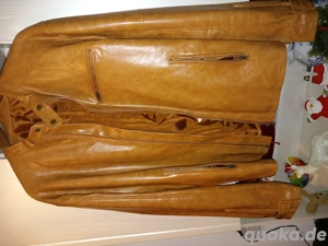 Verschiedene Jacken und Mäntel, Größe XL teilweise neuwertiger Zustand und Markenware.