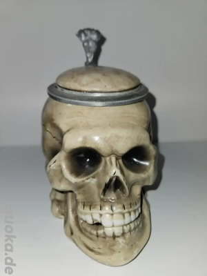 Totenkopf Bierkrug in gutem Zustand um 1940 hergestellt - Echt aus der Zeit !