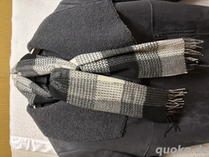 Damen Jacke mit Winterfutter und Schal