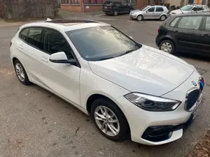 BMW 118 118i Aut. Sport Line Bild 4