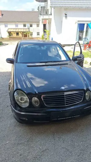 Mercedes-Benz E 240 E 240 (211.061)