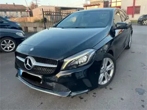 Mercedes-Benz A 180 *Urban*Kamera*Leder*AHK*LED*Navi*