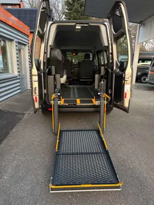 Ford Transit Custom Aktiv/Passivfahrer Klima+Standhzg Bild 4