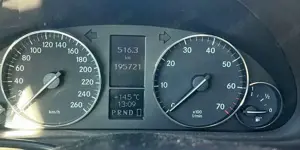 Mercedes-Benz 200 R842K0