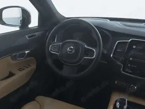 Volvo XC90 T8 Recharge AWD Ultimate Dark 22"+AHK+360° Bild 4