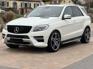 Mercedes-Benz ML 350 ML 350 CDI BlueTec (166.024)