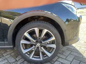 SEAT Arona FR Anniversary Edition  *18" Alu  *Navi  *LED Bild 5