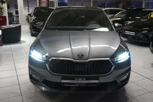 Skoda Fabia Selection 1.0 TSI DSG*LED*PANO*SITZHEIZUNG Bild 2