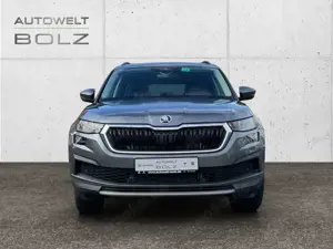 Skoda Kodiaq Tour 4x4 2.0 TDI StandHZG AHK Navi Kamera Bild 2