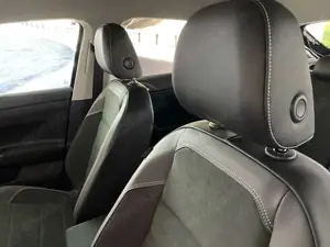 Volkswagen Taigo 1,5 TSI DSG Style Sale Bild 5