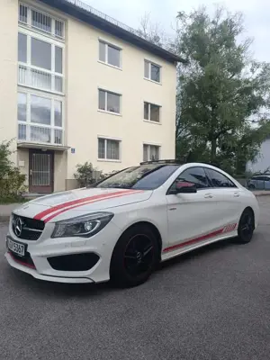 Mercedes-Benz CLA 200 CLA 200 AMG- Sportlich mit Panoramadach