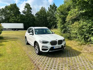 BMW X3 i xDrive 30*LED*HuD*Kamera*ACC*AHK*PDC*SHZ*
