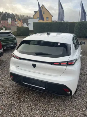 Peugeot 308 Active Pack NAVI, Allwetter-Reifen Bild 4