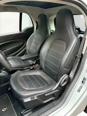 smart forTwo coupé 0.9 Automatik EQC LED Leder MB100 Bild 4