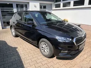 Skoda Fabia Selection, SHZ, App Co., LED, PDC...
