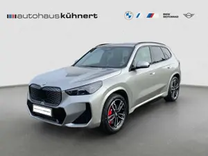 BMW iX1 xDrive30 M-Sport PRO UPE: 70.990 EUR M-Sport