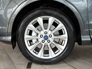 Ford Kuga Vignale/4x4/AUTOMATIK/KAMERA/NAVIGATION/LED Bild 3