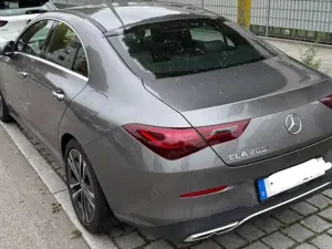 Mercedes-Benz CLA 200 CLA 200 7G-DCT Edition Progressive Line Bild 4