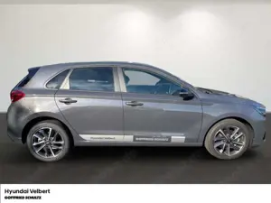 Hyundai i30 ADVANTAGE  1.5 T-GDI 48V 6-Gang Schalter Rückfahrk Bild 2
