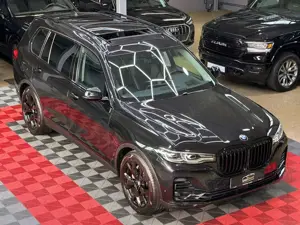 BMW X7 xDrive 30d 7-Sitzer Panorama HUD Luft 360° 21