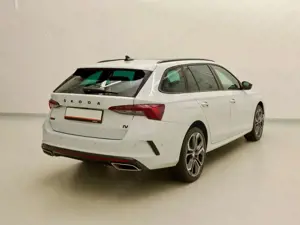 Skoda Octavia Combi RS iV 245PS*AHK*ACC* Bild 3