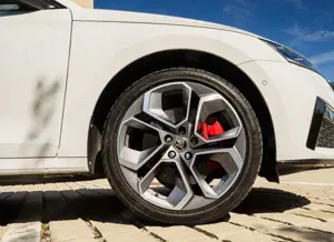 Skoda Octavia Combi RS iV 245PS*AHK*ACC* Bild 5