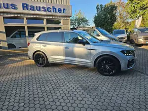 Volkswagen Touareg R-Line  286 PS 4MO AT8 Luftfahrwerk Bild 2