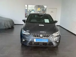 SEAT Ibiza CarPlay, Klimaa, Alu, PDC, Kamera, div. Assist. Bild 2