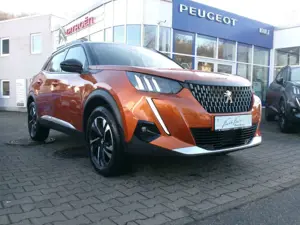 Peugeot 2008 GT PT 130 EAT8*Sitzheiz.*Pano-Dach*Navi*