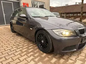 BMW 330 3er Touring Diesel 330d DPF Touring Aut.