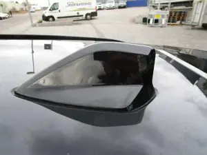 Peugeot 2008 Allure Puretech 130 EAT8 Bild 2