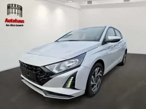 Hyundai i20 SITZHEIZUNG+NAVI+KLIMA+LENKRADHEIZ+RÜCKFAHRKAM.