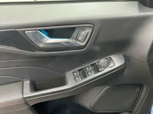 Ford Kuga Plug-In Hybrid ST-Line X Sportpaket Bluetooth Bild 5