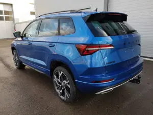 Skoda Karoq 2.0TDI Sportline DSG 4x4 AHK Matrix Pano Sound Led Bild 3