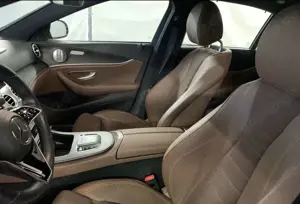 Mercedes-Benz E 300 Nav+ Widescreen Airm Distronic DAB Kamera Bild 5