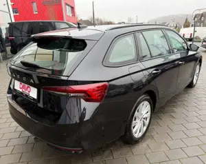 Skoda Octavia Combi 1.5 TSI Selection DSG/AHK/HUD/ACC Bild 5
