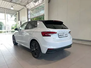 Skoda Fabia 1.0 TSI DSG Style Matrix Navi VC Pano LM17 Bild 3