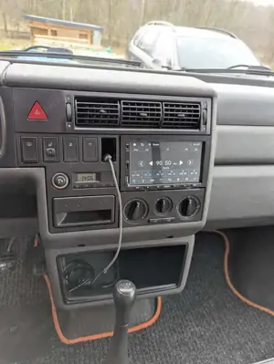 Volkswagen T4 Transporter 2,5 TDI Bild 4