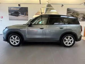 MINI Cooper S Countryman Classic Trim ALL4 AHK+PANO+HEADUP Bild 4