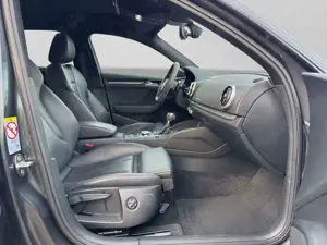 Audi RS3 RS3 Sportback TFSI Q SPORT-AGA PANO NAVI+ Bild 4