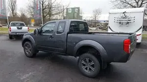 Nissan Navara King Cab SE - "Wohnkabinenfertig"