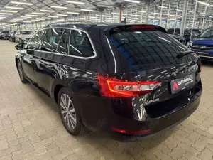 Skoda Superb Combi 2.0 TDI  Ambition|DSG|AHK|LED Bild 4
