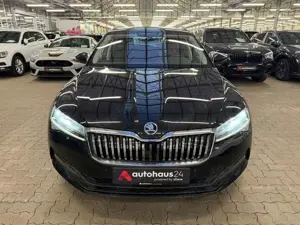 Skoda Superb Combi 2.0 TDI  Ambition|DSG|AHK|LED Bild 2