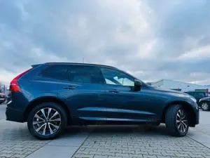 Volvo XC60 Plus Dark AWD PANO/SHZ/360°-Kamera Bild 3