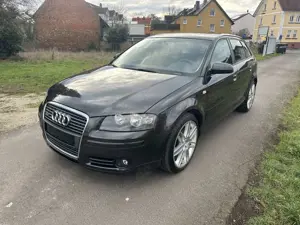 Audi A3 2.0 TFSI *Quattro*SHZ*Klima*18 Zoll*PDC*HU/AU NEU