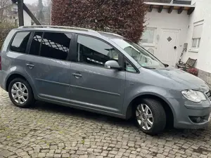 Volkswagen Touran Touran 2.0 TDI DSG Highline Bild 1