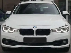 BMW 318 318i Touring Aut. Advantage