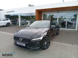 Volvo V60 Plus Dark Recharge Plug-In Hybrid AWD Bild 2