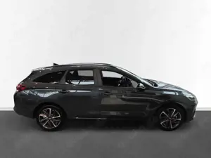 Hyundai i30 Advantage*PlusP*RKam*Navi*2ZKlima*Voll Bild 3